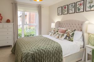BEDROOM- click for photo gallery
